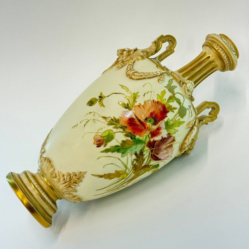 Старинная ваза  Royal Worcester 1890е гг