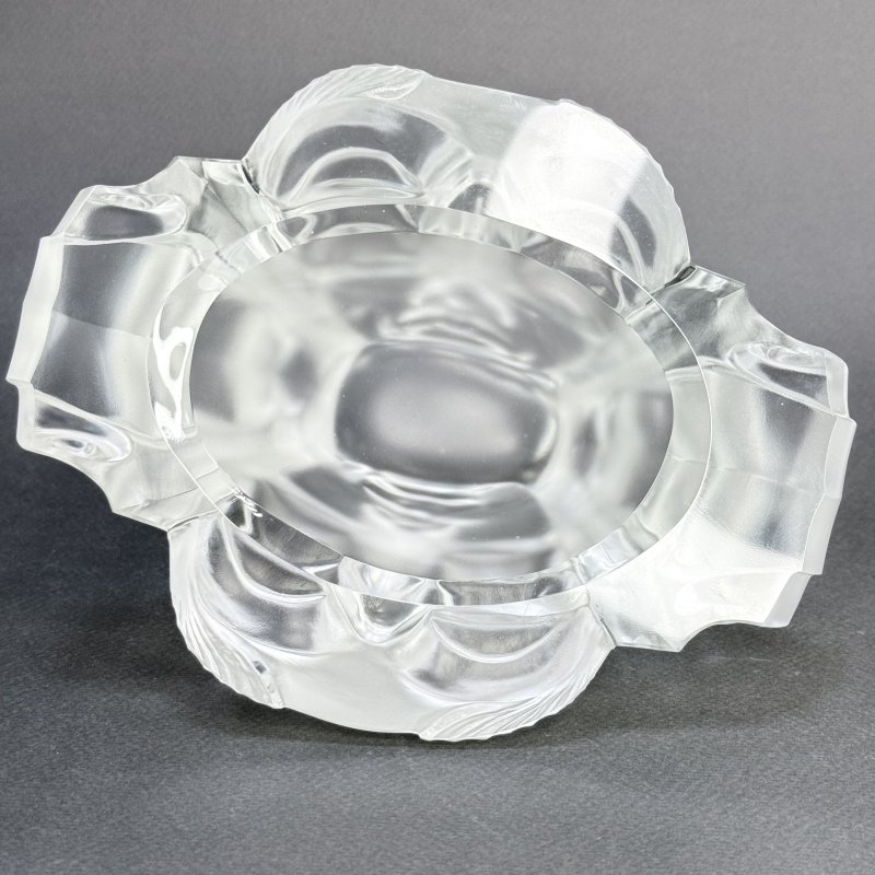 Ваза в стиле Артдеко из сатинового стекла дизайн 1930г. Г. Хоффманн Чехия 21 в