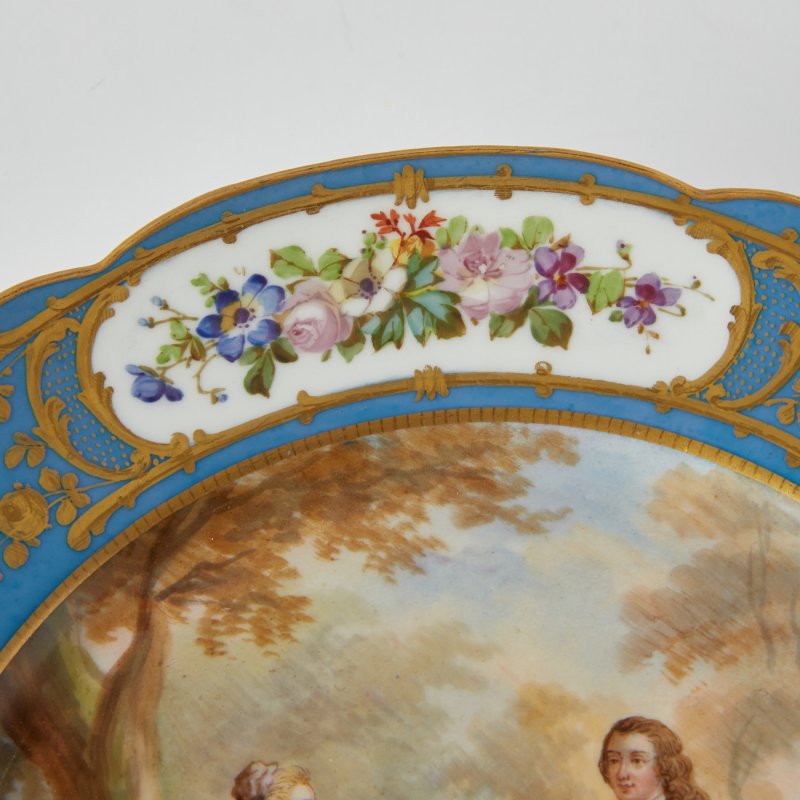 Тарелка с галантной сценой в севрском стиле, Chateau des Tuileries