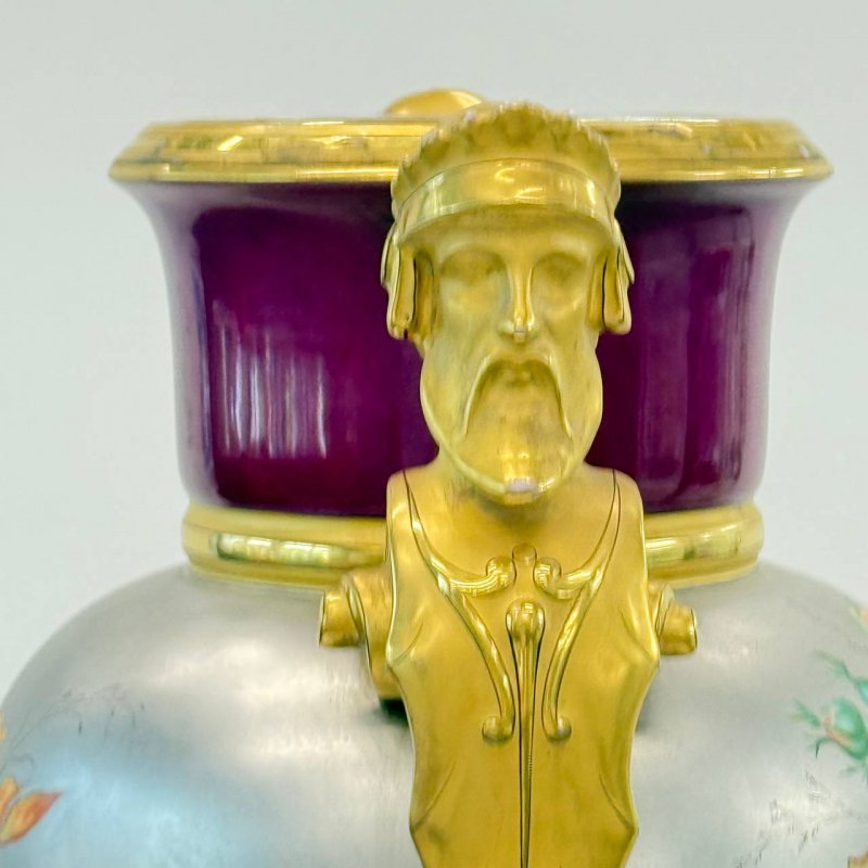 Очень редкая старинная ваза в стиле неоклассицизма 