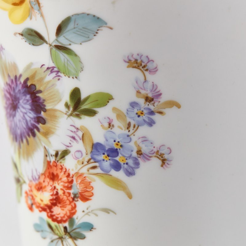 Коллекционная ваза с ручной росписью 