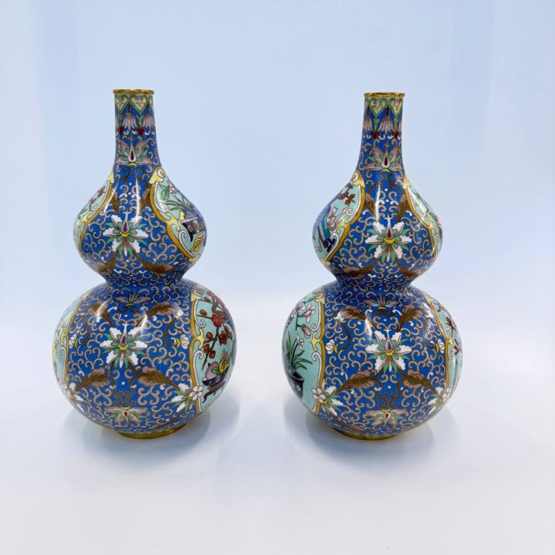  Редкие парные китайские вазы