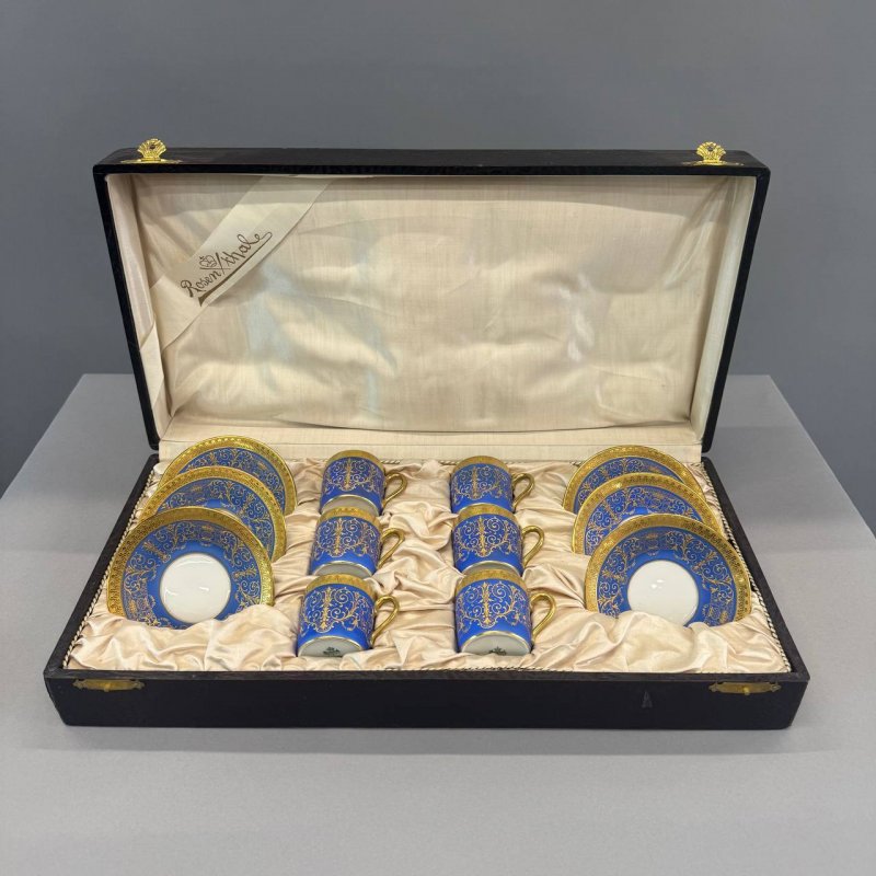 Коллекционный набор  для кофе из 6 чашек с блюдцами в фирменном кофре