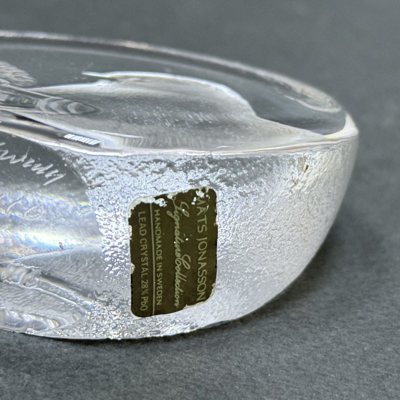 Хрустальное пресс-папье Птица на ветке. Mats Jonasson