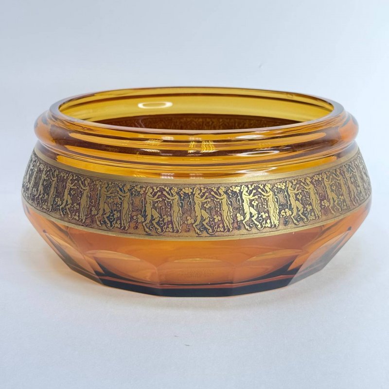 Чаша из янтарного стекла Мозер Карсбаде