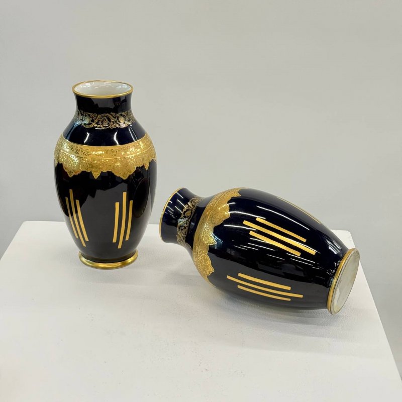 Пара редких лиможских ваз