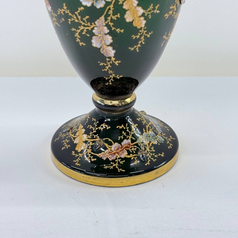 Кувшин зеленого стекла с эмалями Moser