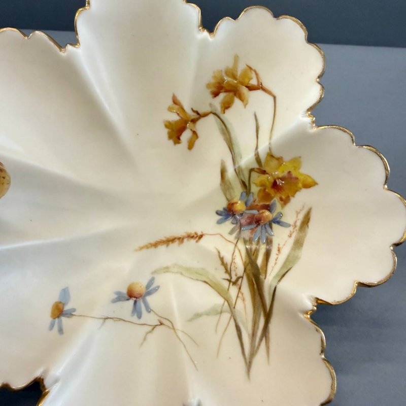 Антикварное фарфоровое блюдо мануфактуры Royal Worcester