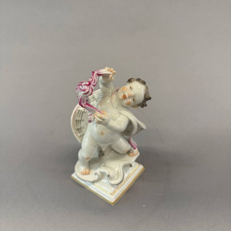 Фигурка с изображением одного из знаков Зодиака: Скорпиона Meissen 1951г	
