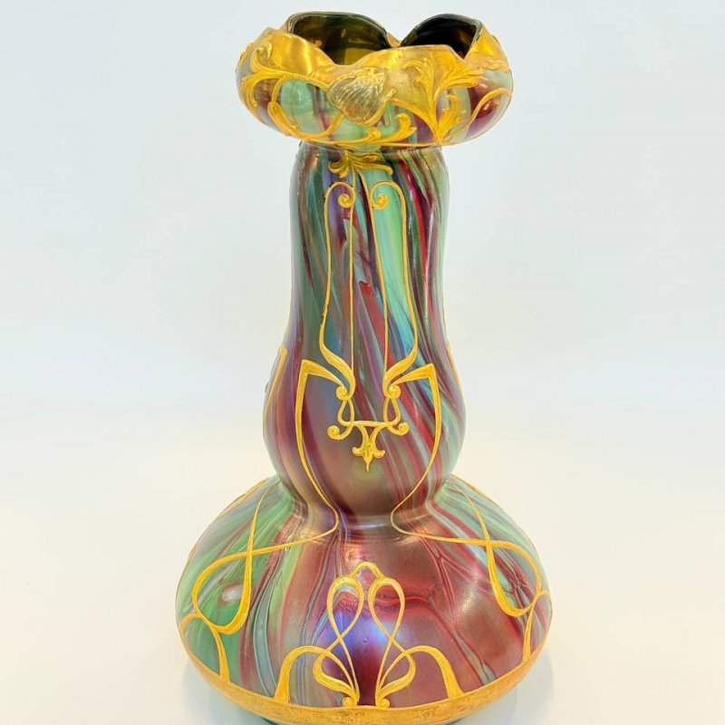 Ваза в стиле модерн