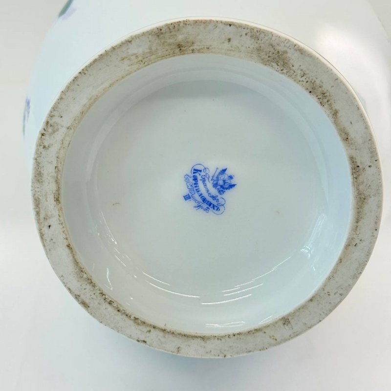 Большой старинный кувшин для воды (к)