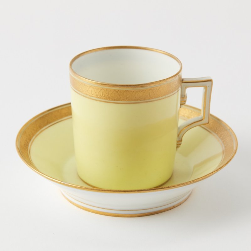 ИФЗ. Старинная коллекционная чашка лимонного оттенка с блюдцем