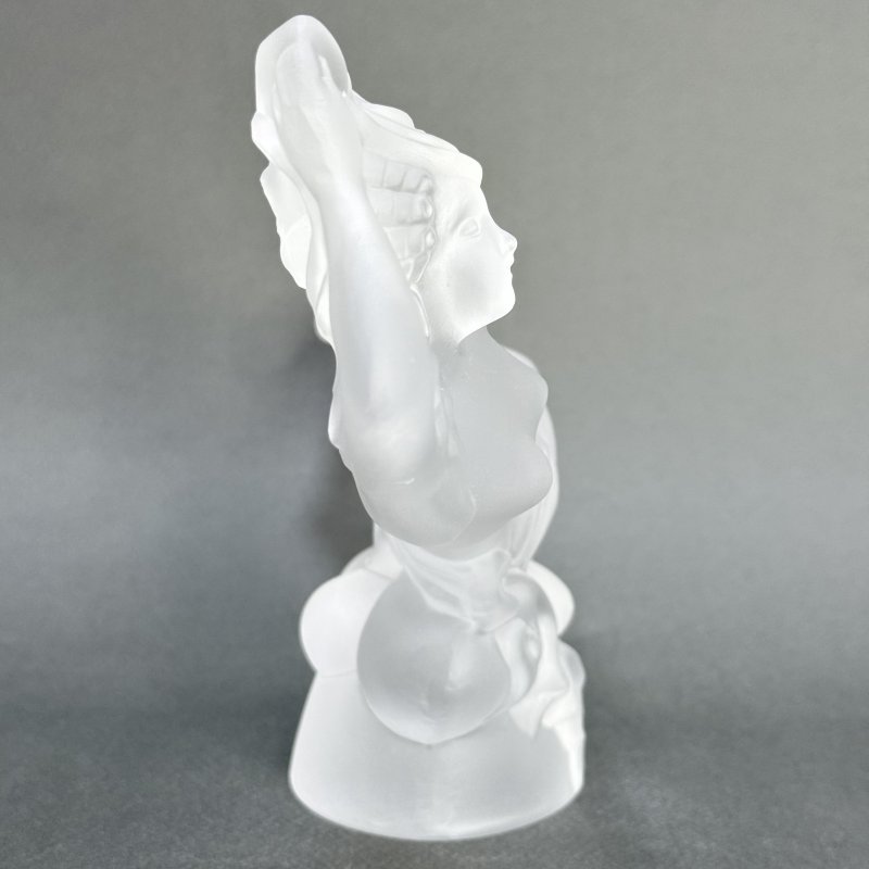 Статуэтка в стиле Артдеко дизайн 1930г. Г. Хоффманн Чехия 21 в