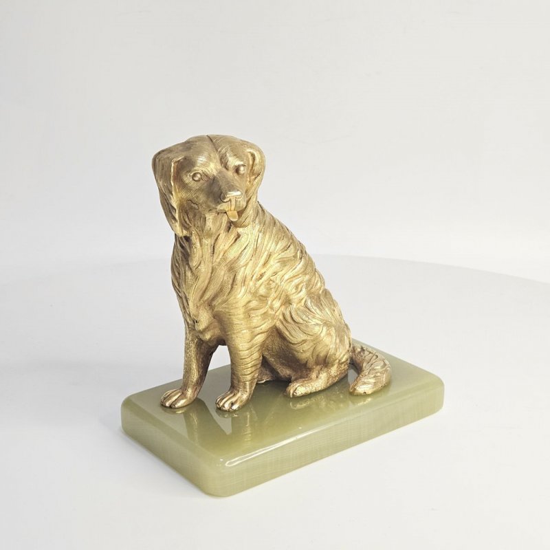 Фигурка собаки бронза на подставке оникс 19в
