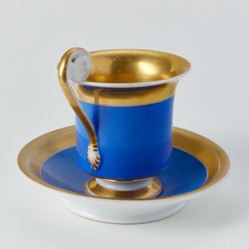 Старинная  чашка с блюдцем синего крытья Пантеон