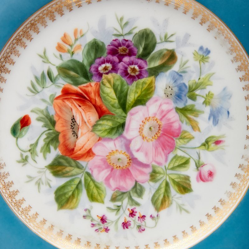 Старинная фарфоровая тарелка с ручной росписью