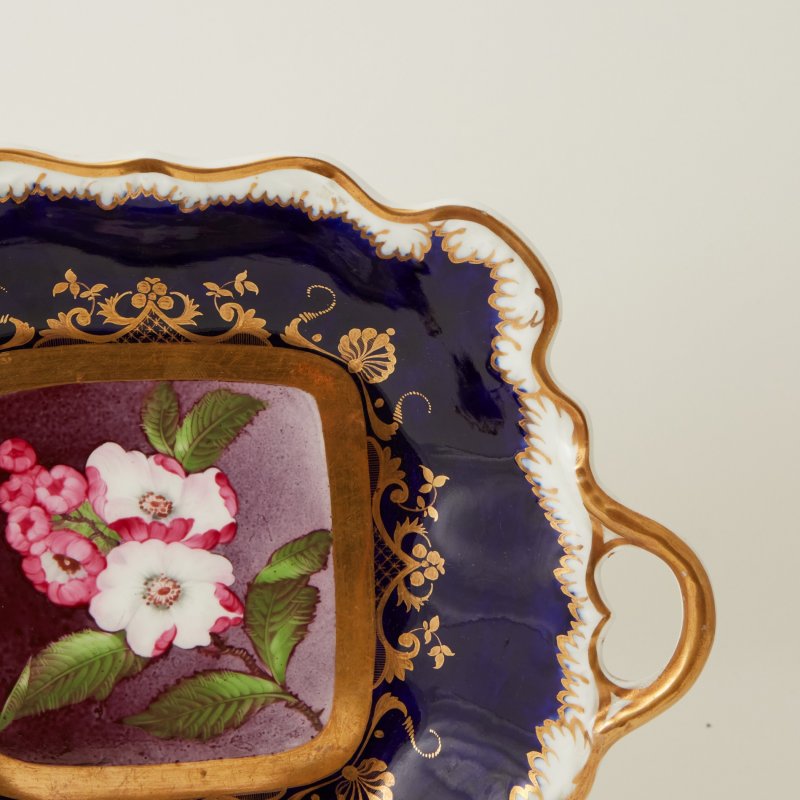 Блюдо Hicks&Maign роспись цветы Англия 1820г