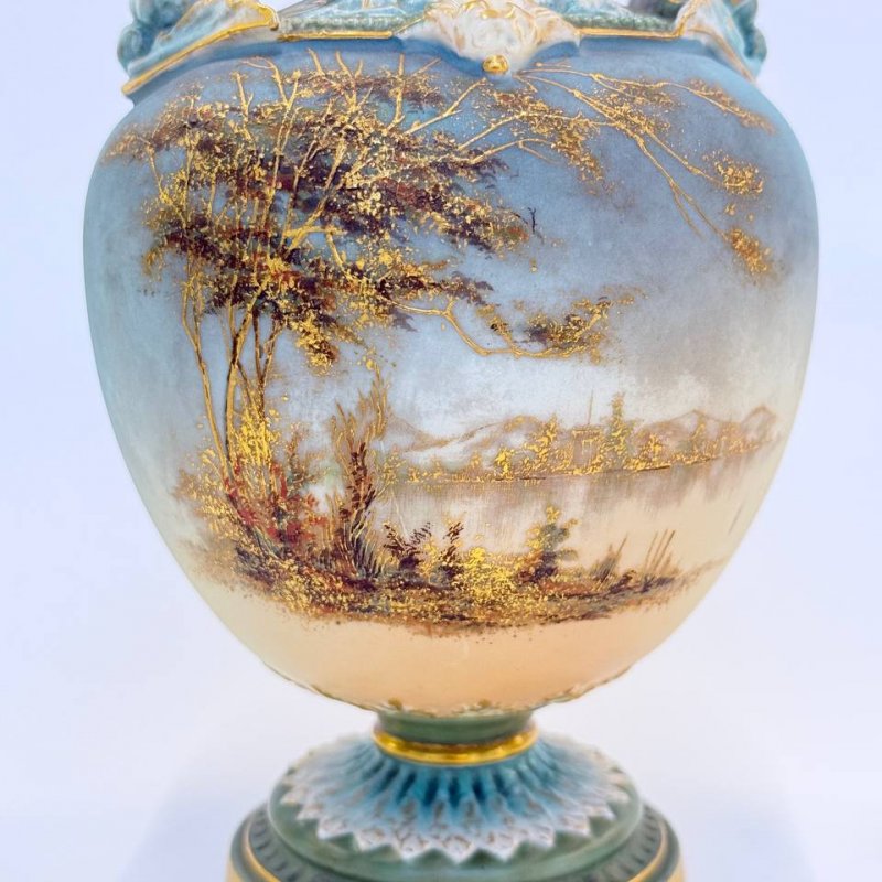 Большая пейзажная ваза Royal Worcester
