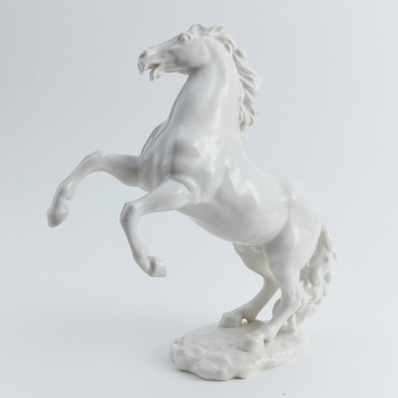 Коллекционная статуэтка Белый конь