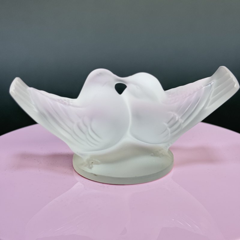 Шкатулка Lalique Fleurs de cerisierс c парой птичек Франция 2025 г.