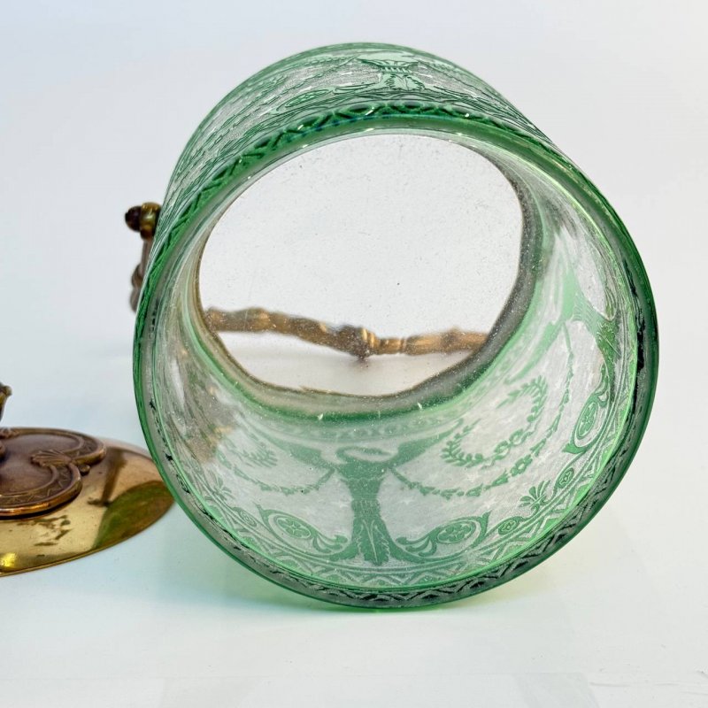 Старинная хрустальная бисквитница Saint Louis