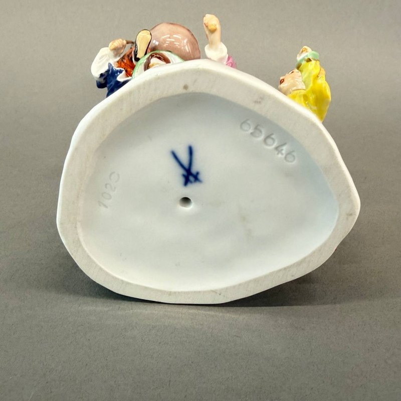 Фигурка Японка с детьми Meissen 1900 гг