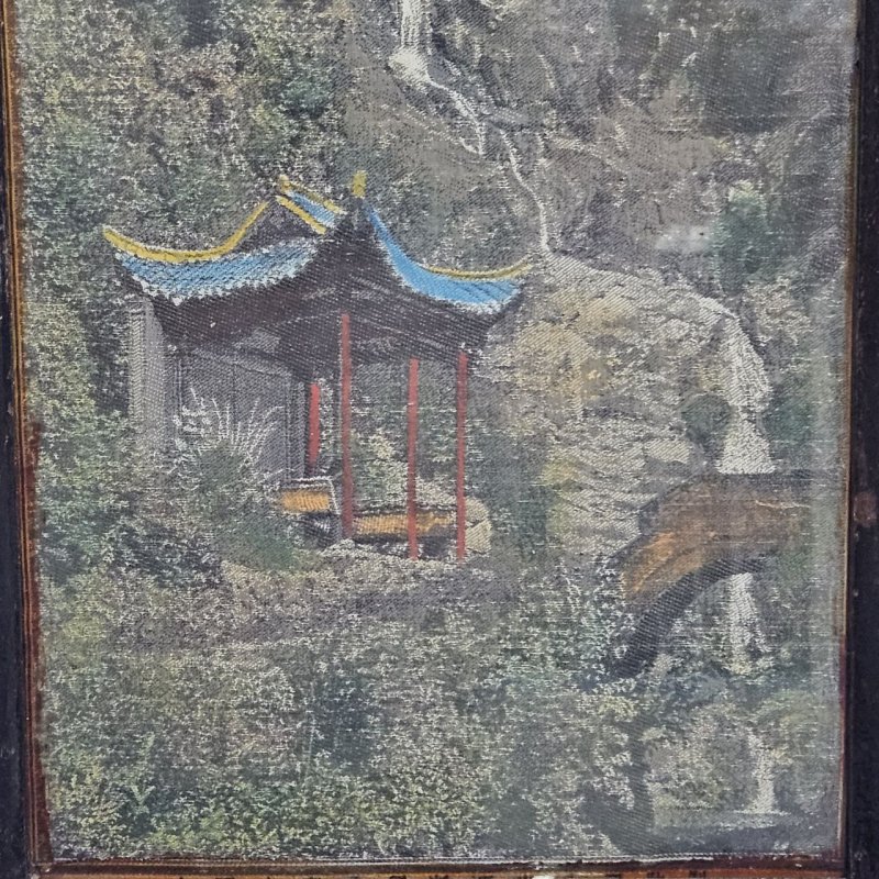 Картина Пагода в горах роспись на шёлке
