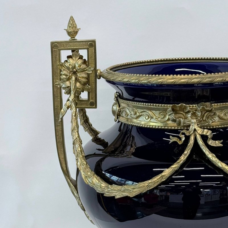 Старинная большая кобальтовая ваза