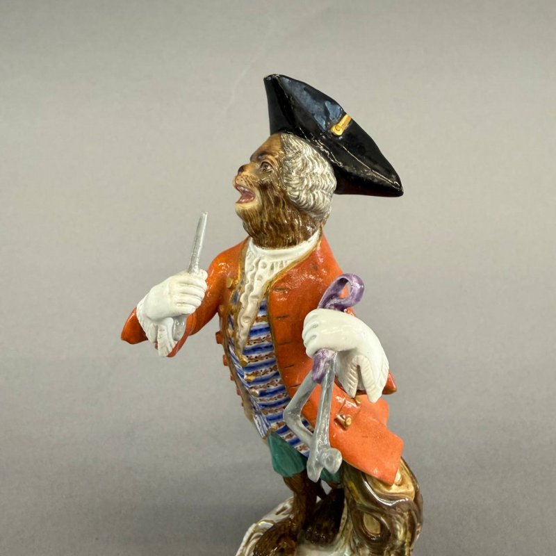Обезьяна с треугольником Meissen 