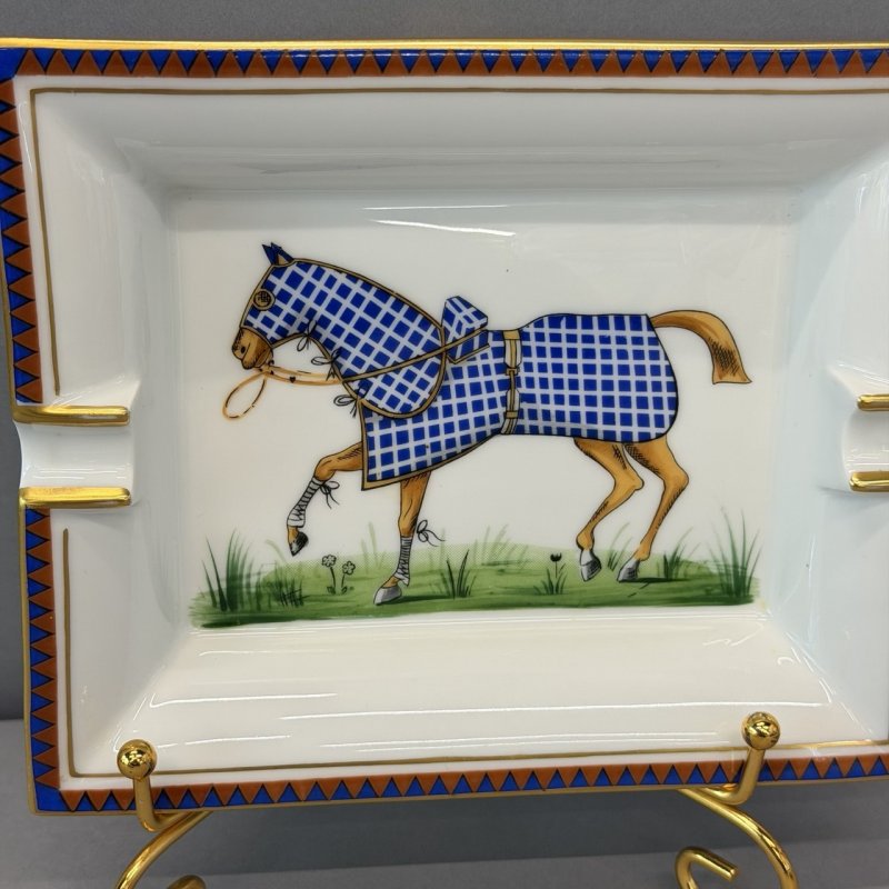 Фарфоровая пепельница от Hermès