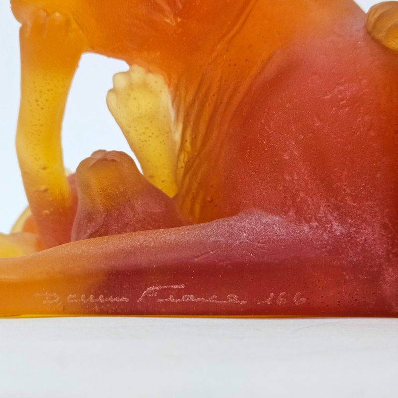 Скульптура Львица с львятами Daum