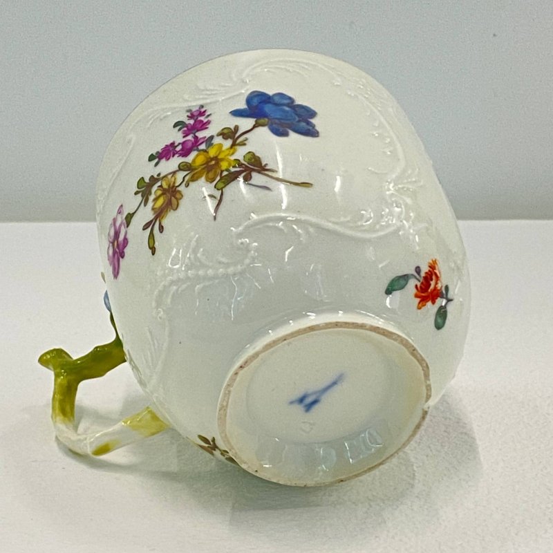Чашка для шоколада  с крышкой и блюдцем (тройка) Meissen 1745-1755гг