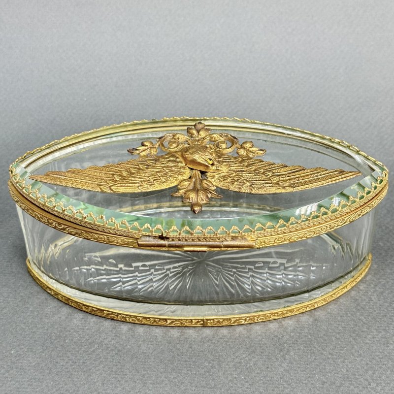 Шкатулка хрусталь с орлом из бронзы Франция 19 в
