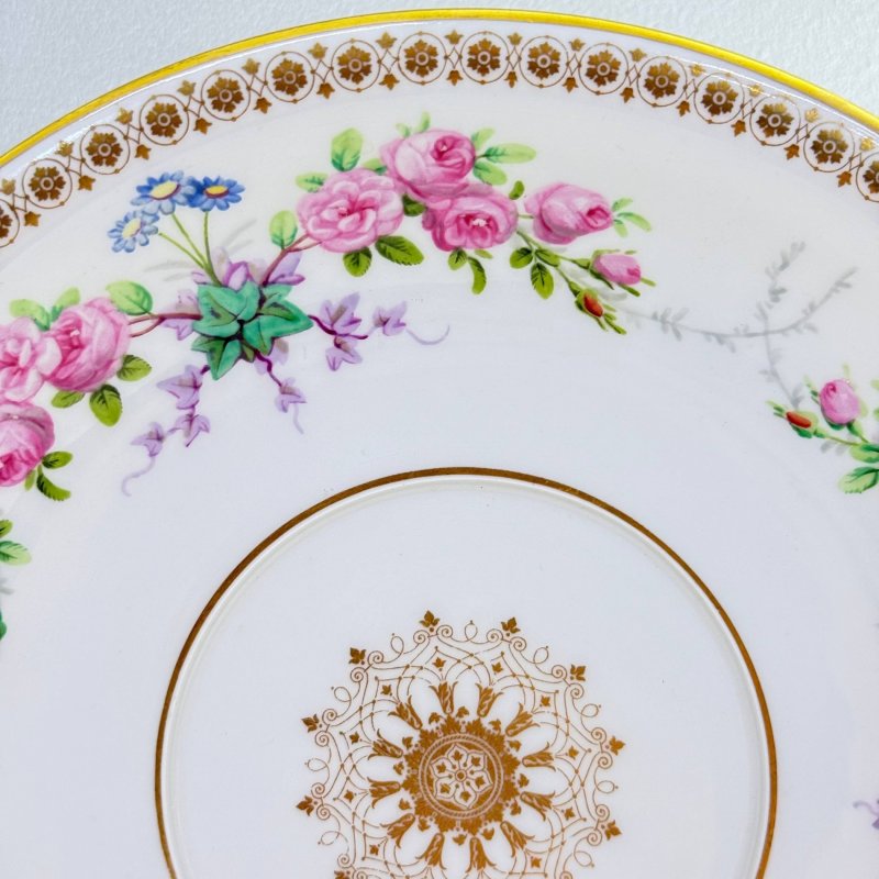 Фарфоровая тарелка императорского Севрского фарфора 