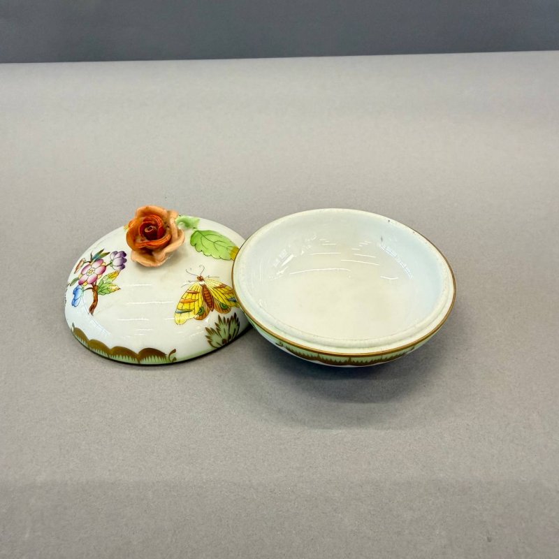 Шкатулка Herend  из сервиза Королева Виктори