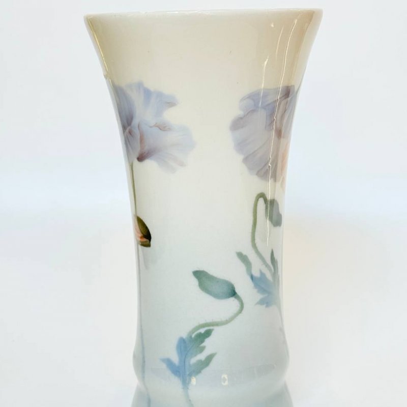 Ваза с маками