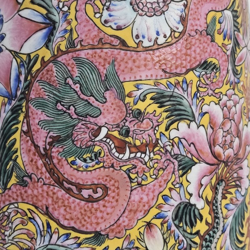Ваза дракон фарфор розового семейства