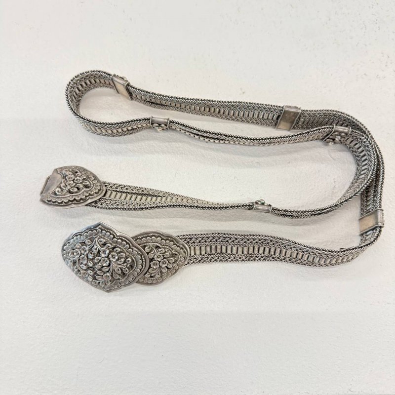 Серебряный пояс