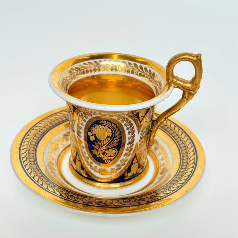 Чашка с блюдцем для шоколада