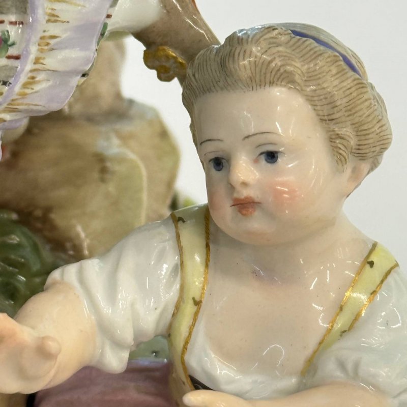 Скульптурная группа Уроки любви Meissen 1850 гг