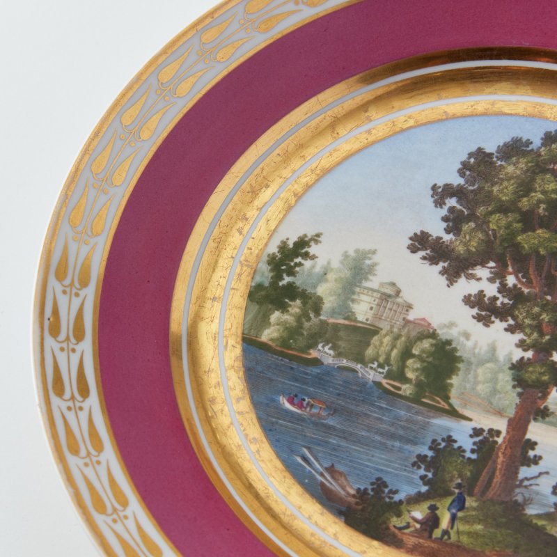 Старинная тарелка Вид дворца в Павловске
