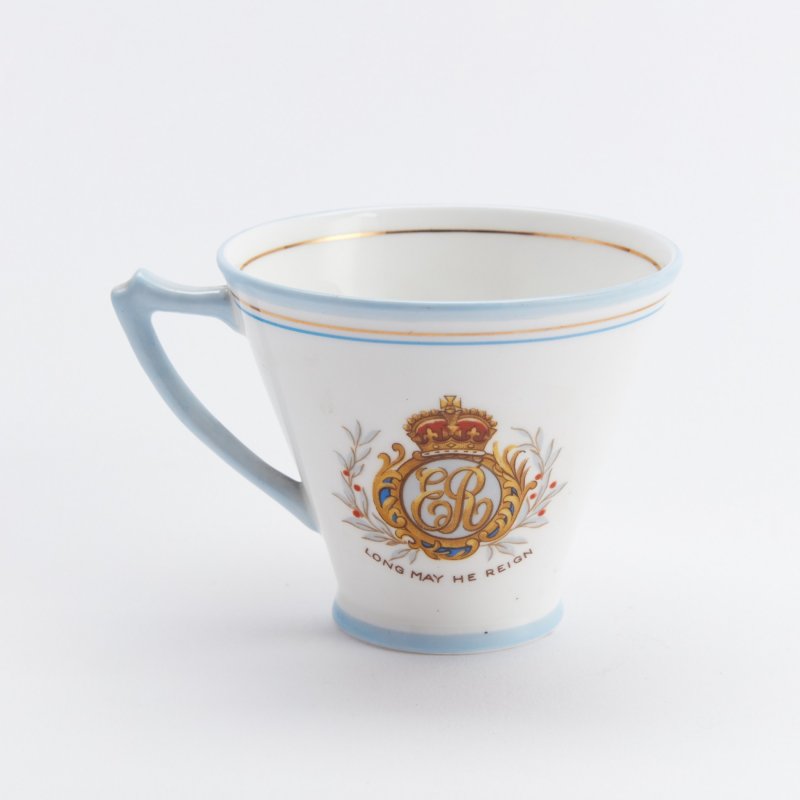 Чашка бело-голубая Коронация Эдварда VIII