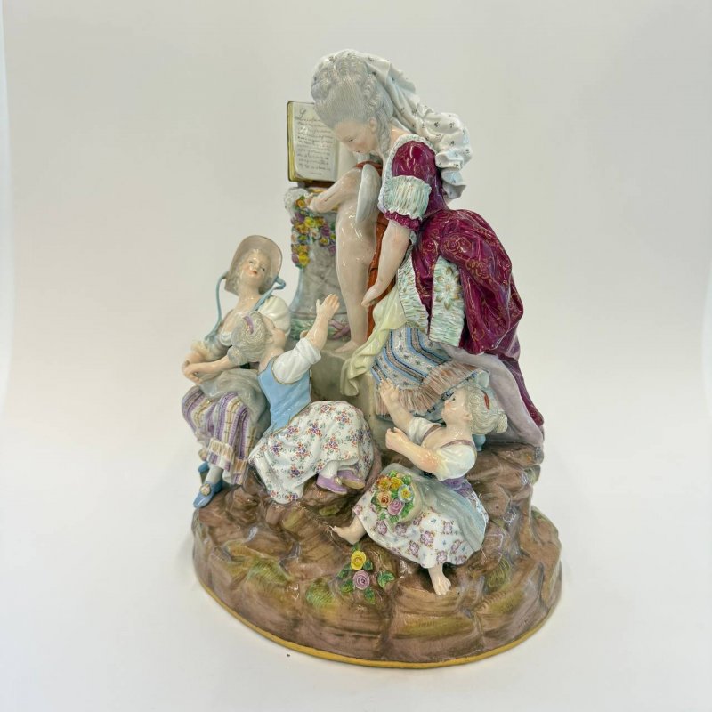 Скульптурная группа Уроки любви Meissen 1850 гг