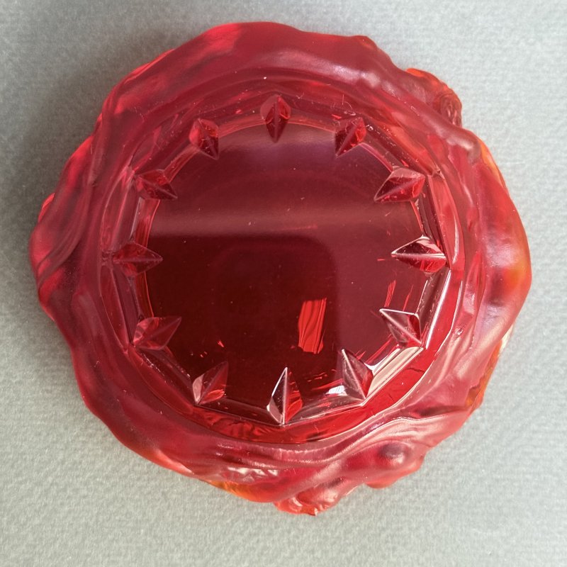 Шкатулка для украшений в стиле Артдеко из красного стекла дизайн 1930г. Г. Хоффманн Чехия 21 в