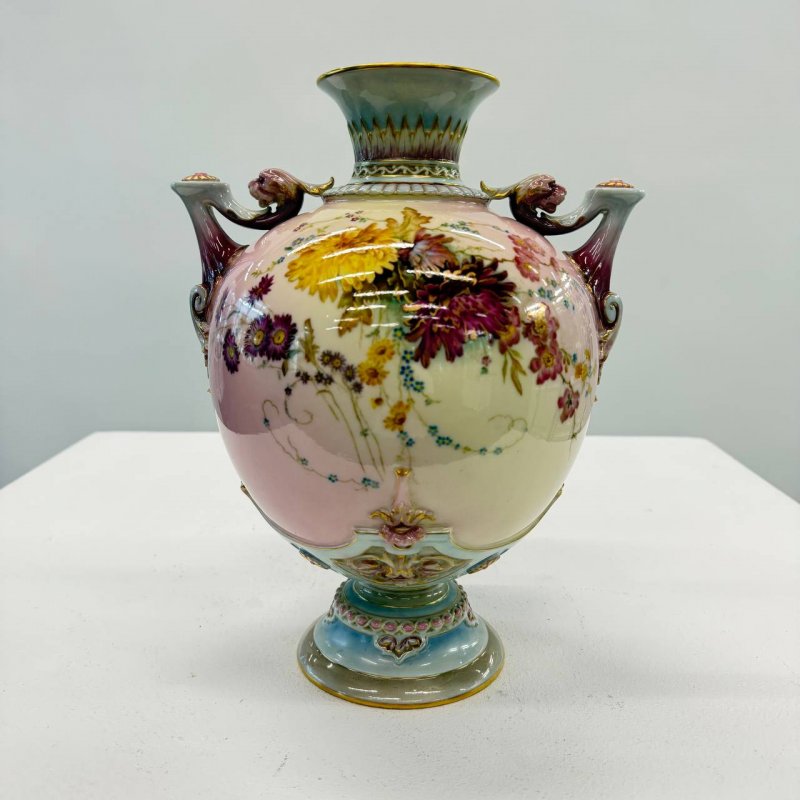 Фарфоровая ваза Royal Worcester (д)