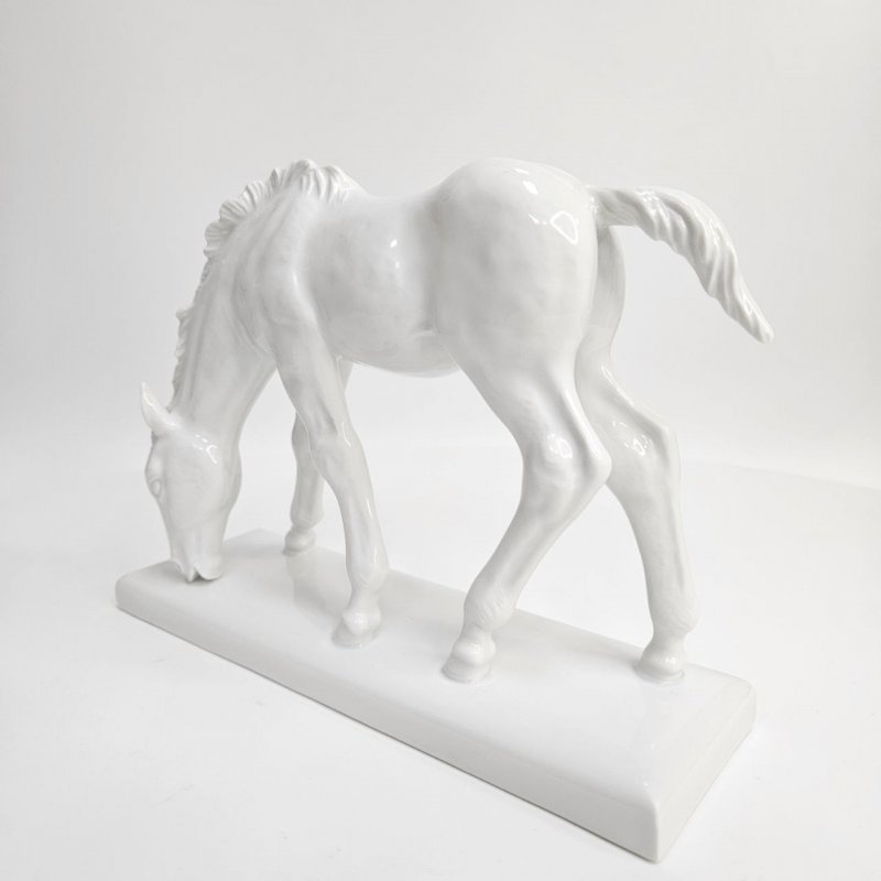 Фигурка белой лошади Meissen