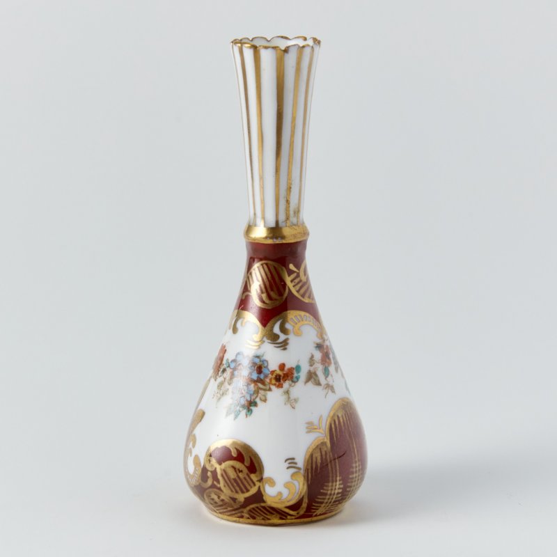Антикварная вазочка с ручной росписью 