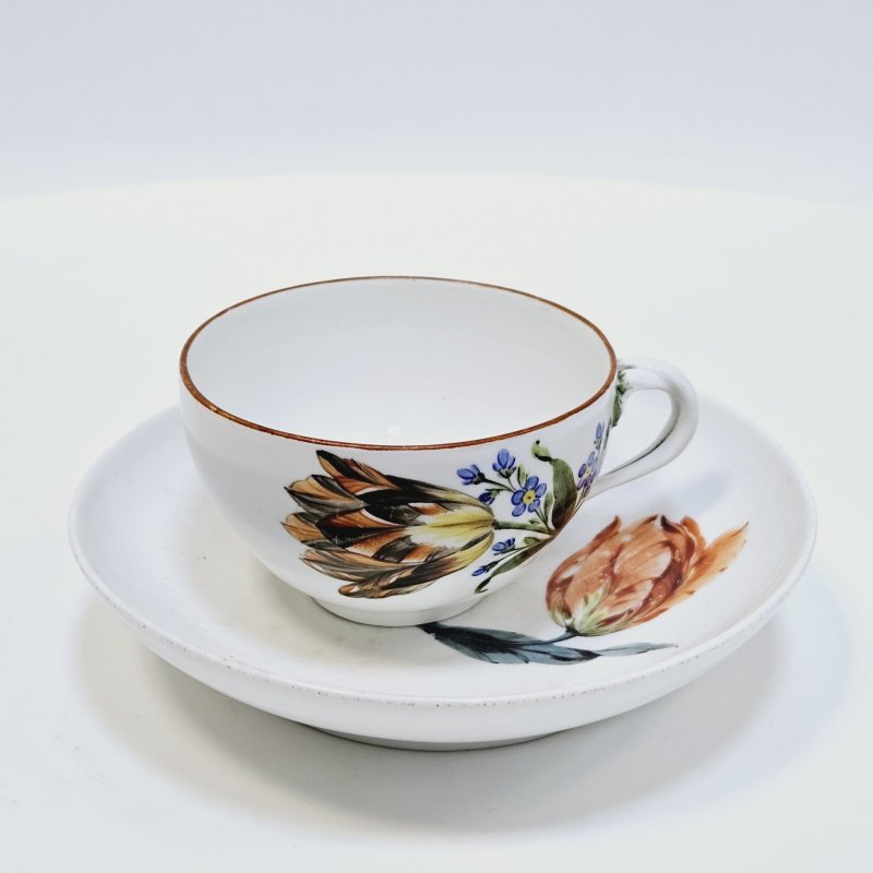 Чашка с блюдцем Мейссен Период Марколини полихромная надглазурная роспись цветы