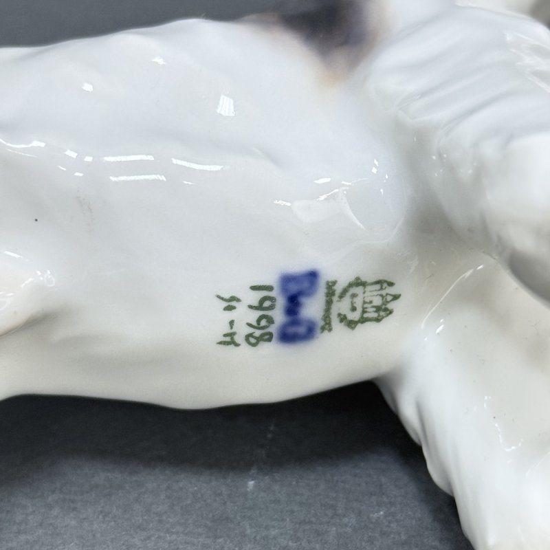 Красивая статуэтка Фокстерьер. Bing & Grondahl, Дания