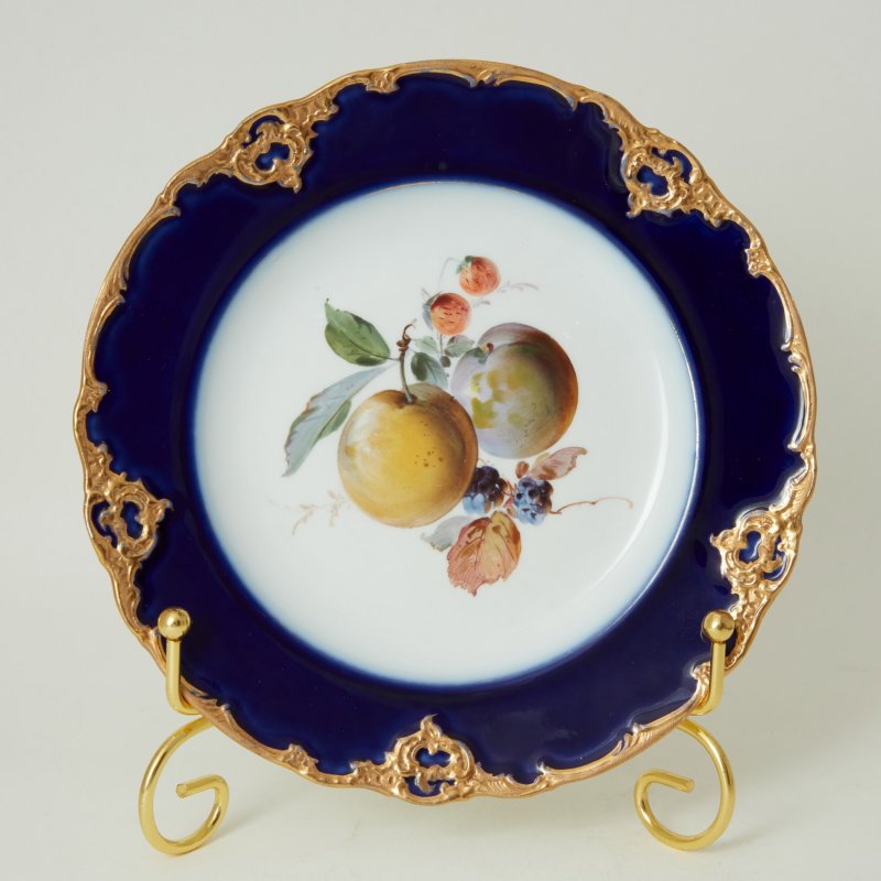Десертная тарелка с изображением фруктов